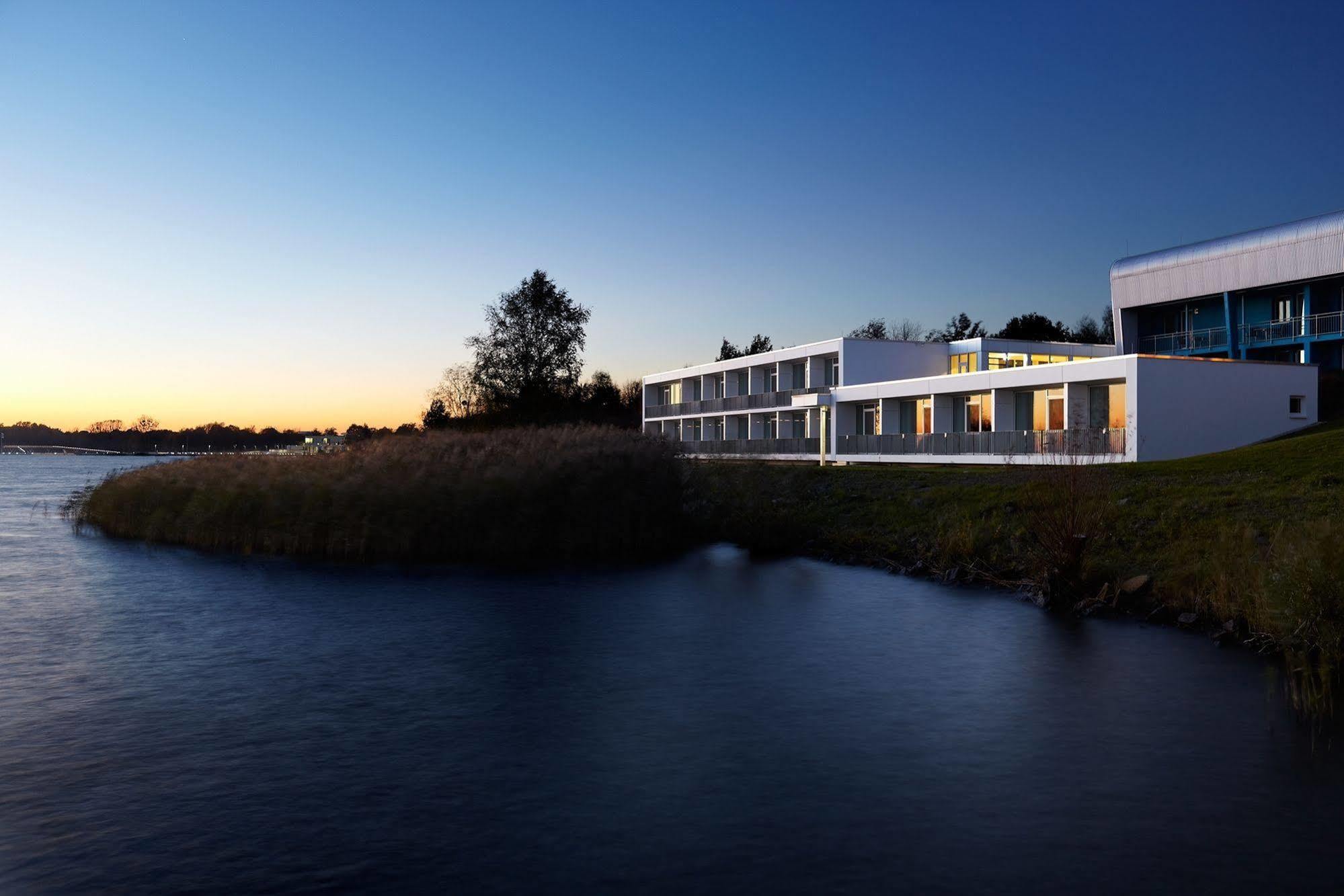 Strandhotel Senftenberger See מראה חיצוני תמונה